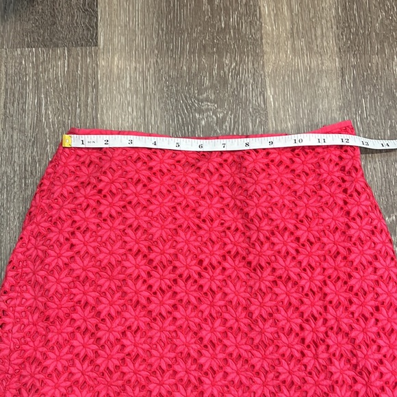 Ann Taylor 2 Petite Hot Pink Mini Skirt Floral Eyelet - Picture 4 of 8